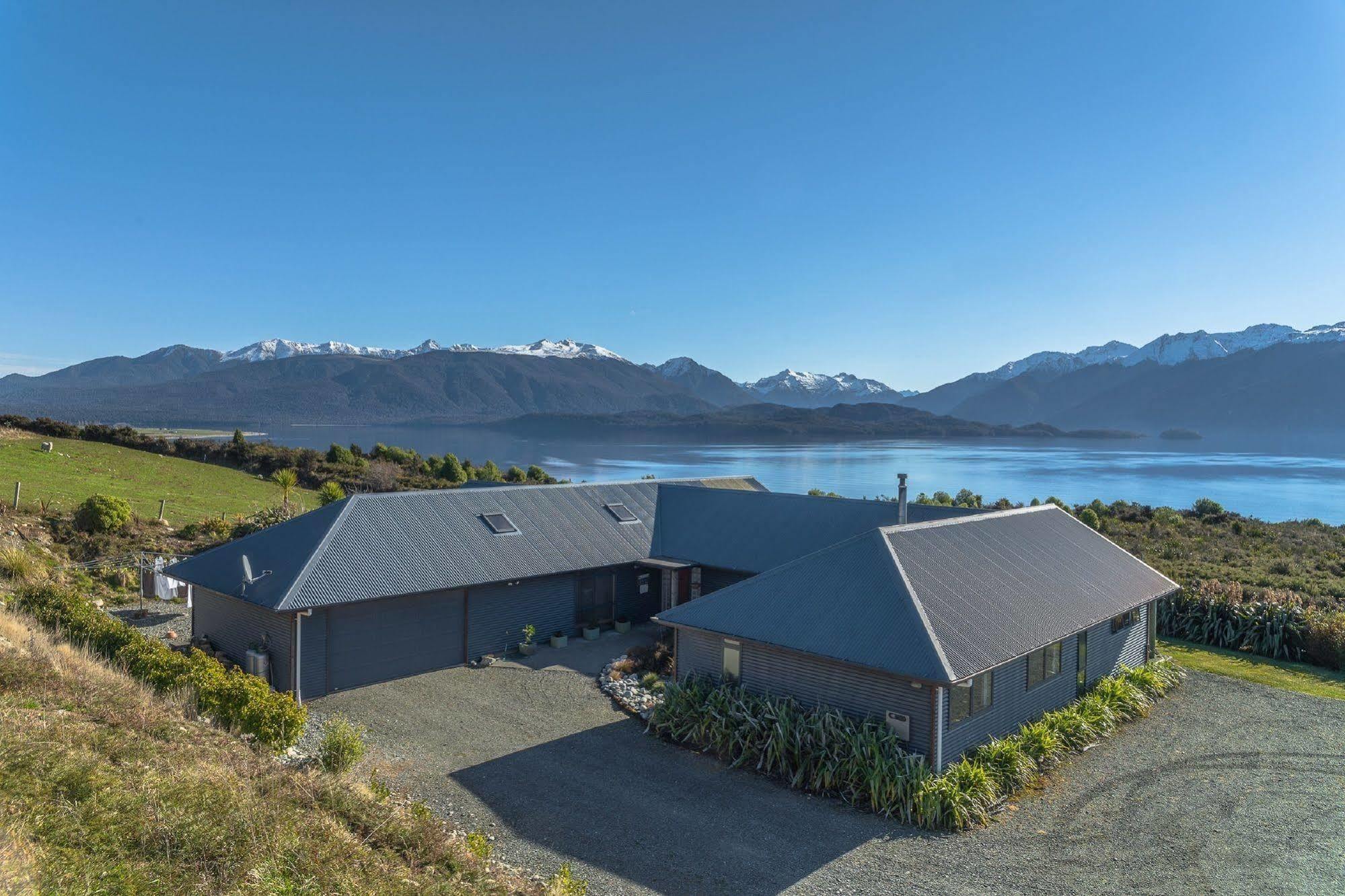 Loch Vista Bed & Breakfast Te Anau Esterno foto