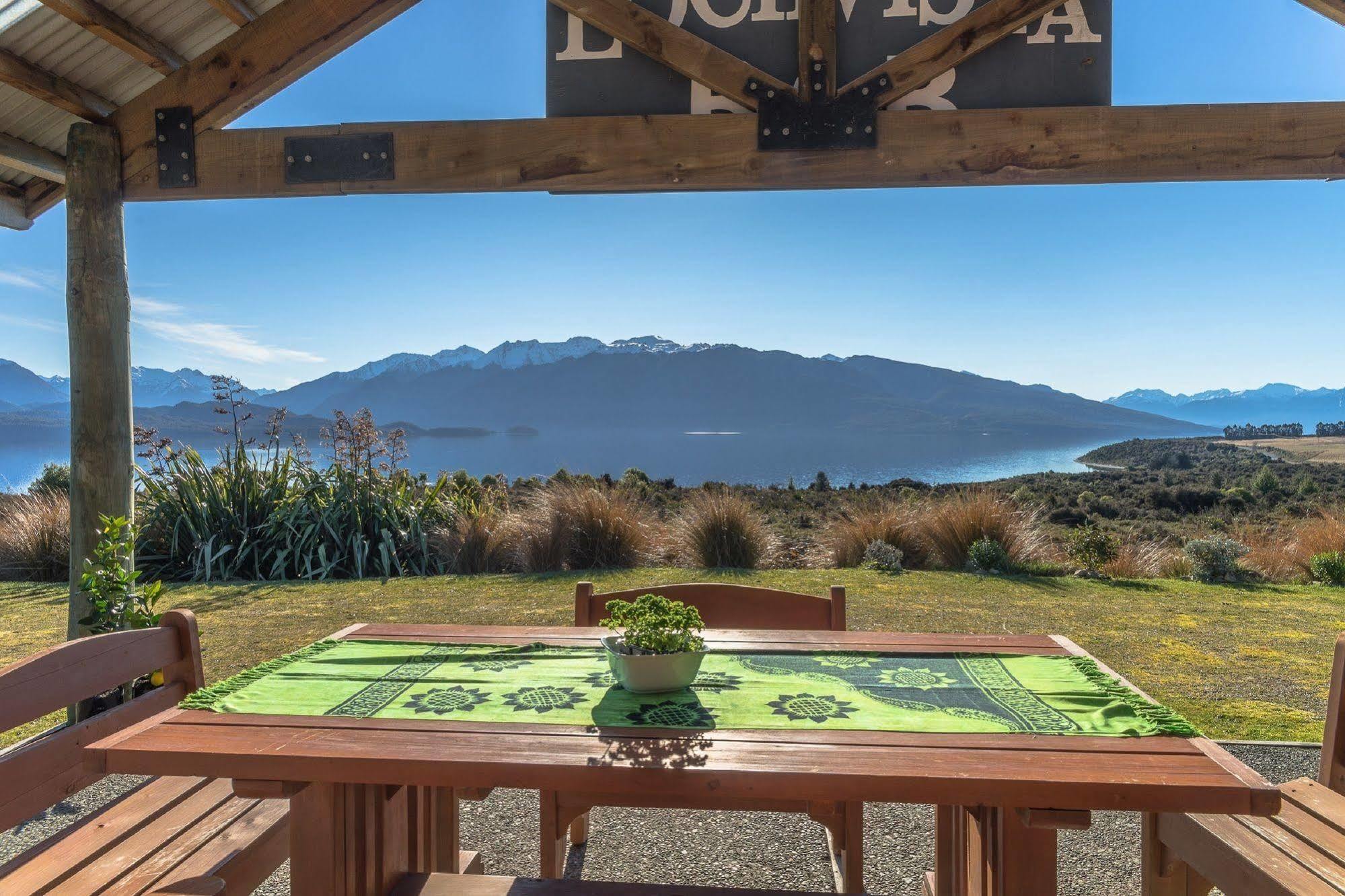Loch Vista Bed & Breakfast Te Anau Esterno foto