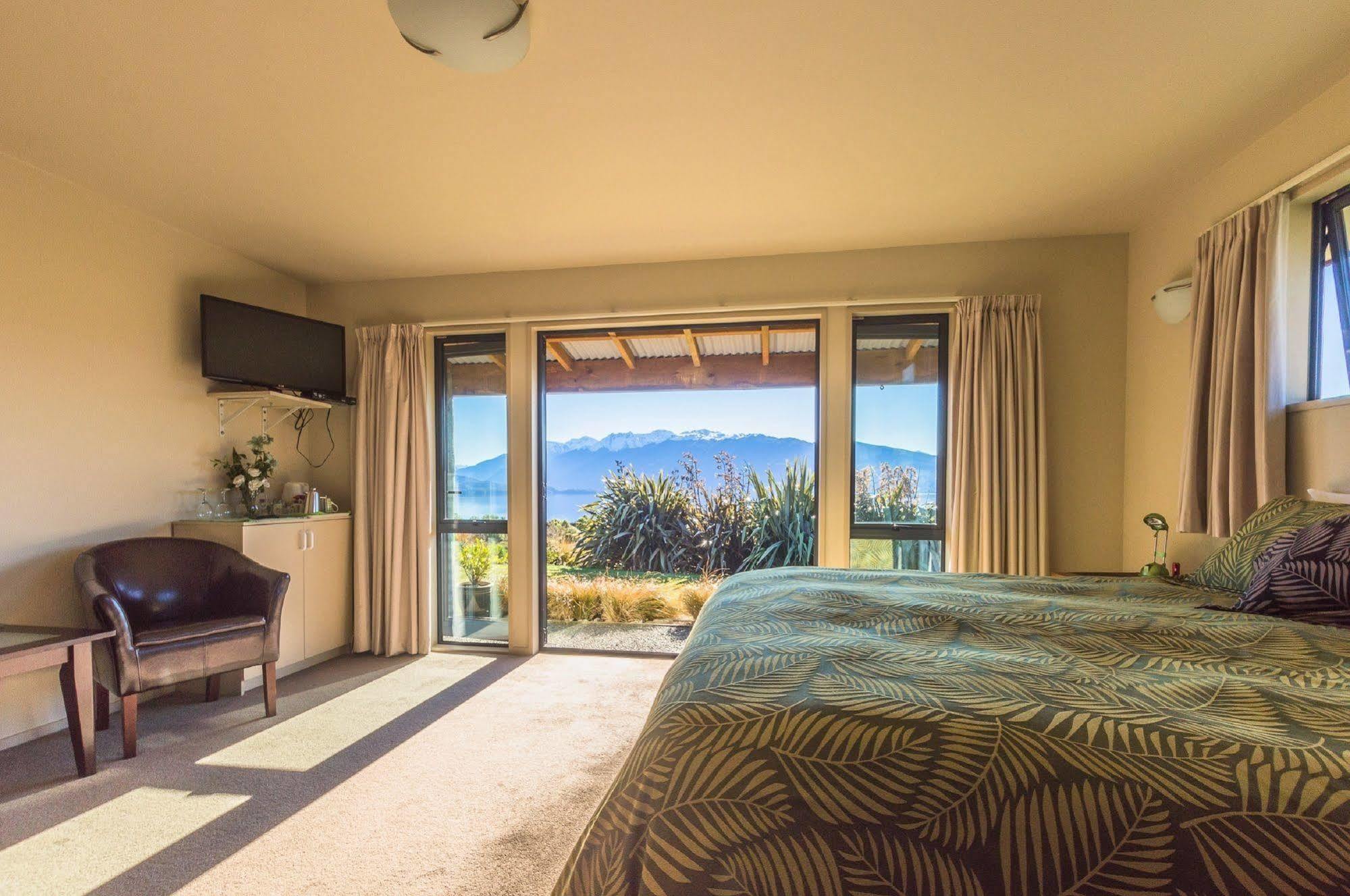 Loch Vista Bed & Breakfast Te Anau Esterno foto