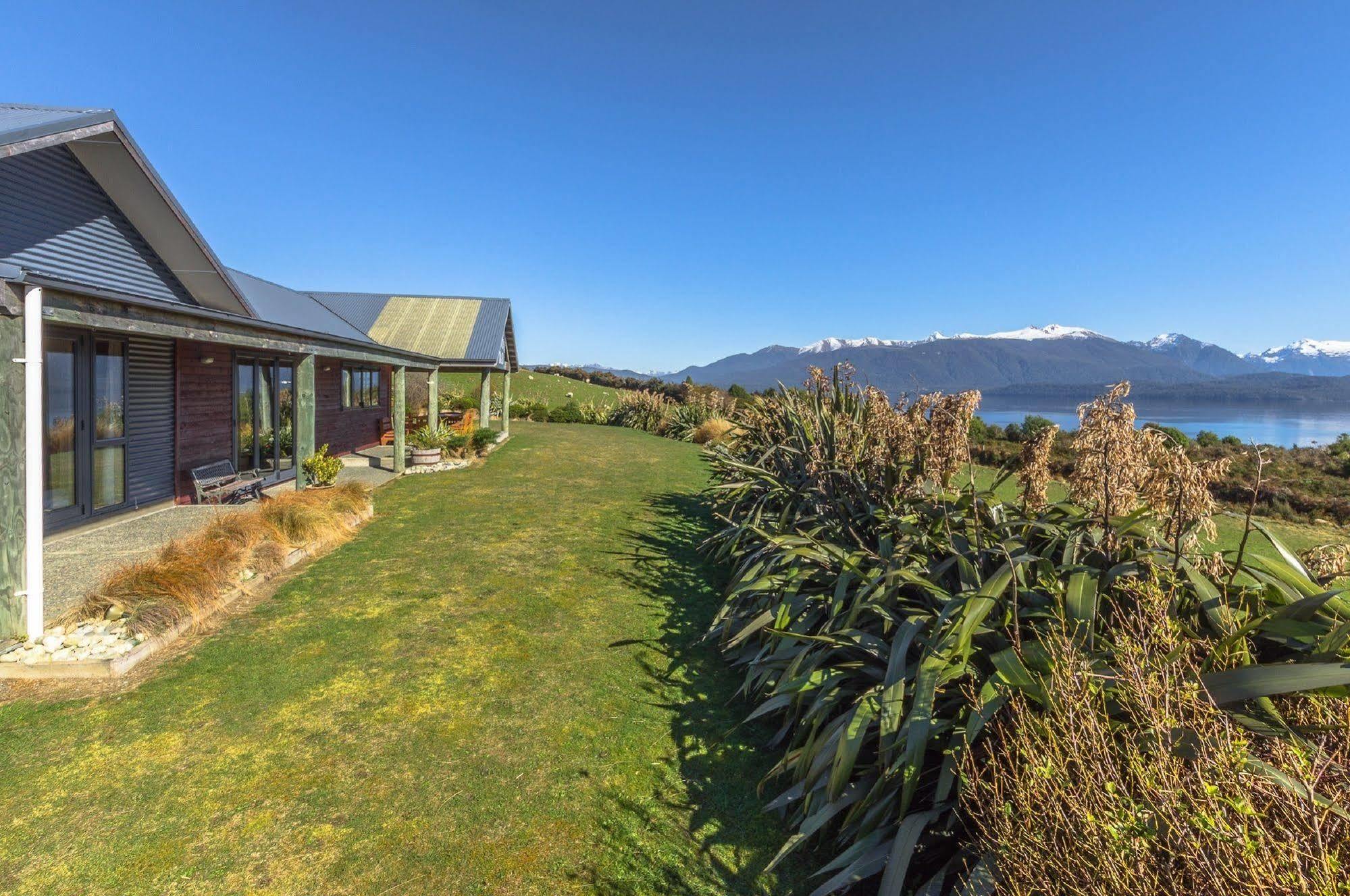 Loch Vista Bed & Breakfast Te Anau Esterno foto